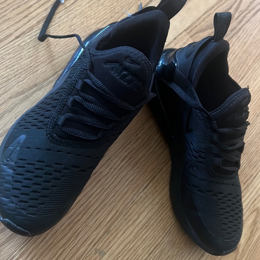 Black Nike shoes size 5Y US for kids